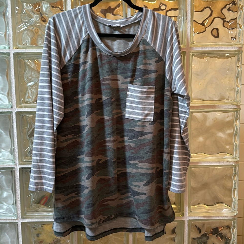 White Birch green/brown camo 1X woman’s shirt